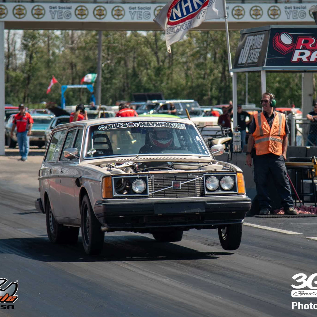 Team Twerdun X Clutch Volvo 240 Turbo Wagon apparel, Tyler Twerdun's 1978 Volvo 245 drag wagon – view 3